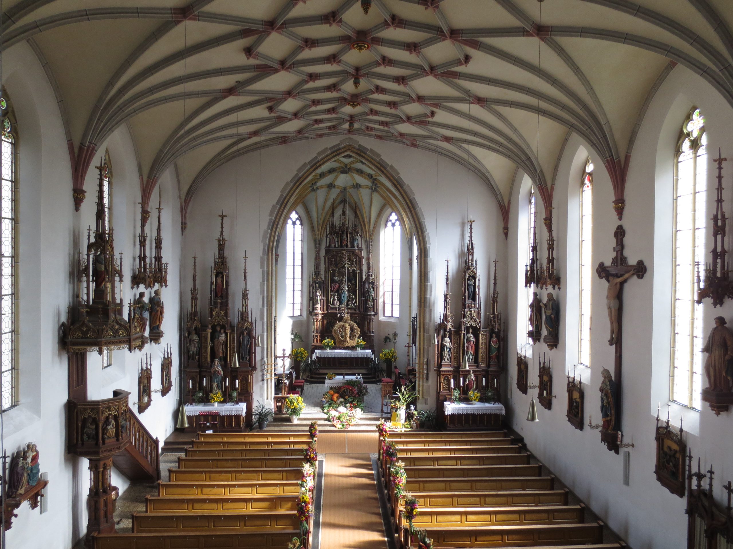Mariä Himmelfahrt Altar